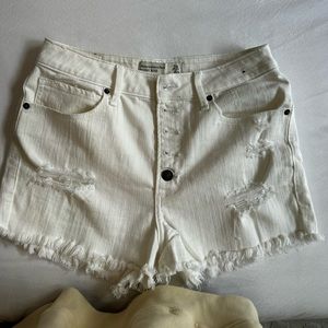 White Abercrombie and Fitch shorts